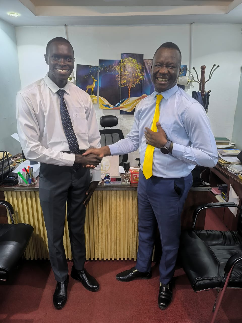 The Executive Director of ILA welcomes the Executive Director of Salam Junub in Juba.